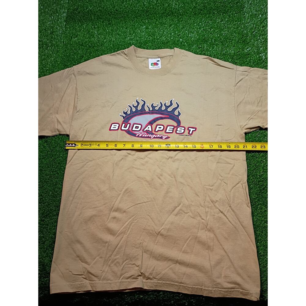 Vintage Fruit of the Loom Budapest Graphic Tee L - Picture 4 of 7